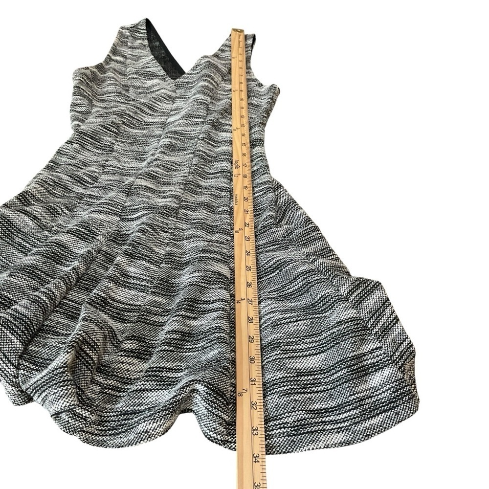 Banana Republic Gray Textured Fit & Flare Dress | Size 6 NWT - Picture 9 of 10